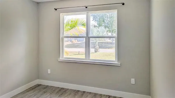 $1,575 | 2422 11th Street West, Bradenton, FL 34205