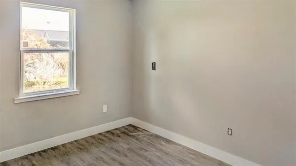 $1,575 | 2422 11th Street West, Bradenton, FL 34205