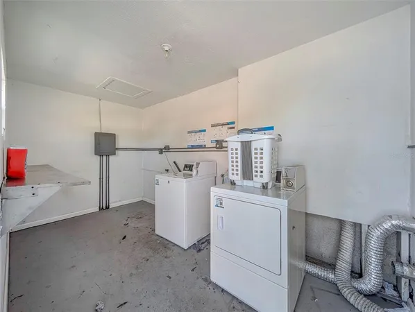 $1,575 | 2422 11th Street West, Bradenton, FL 34205