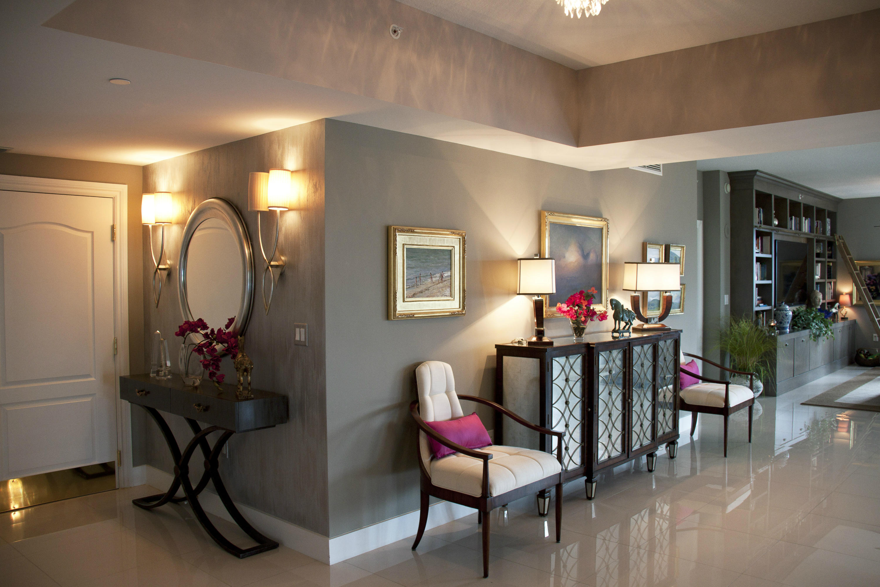 200 East Palmetto Park Road, Unit PH8 Boca Raton, FL 33432 - Photo 10 of 31 Buhle Foyer Living Area