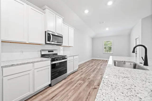 $2,130 | 628 Harbor Oaks Drive, Anna, TX 75409