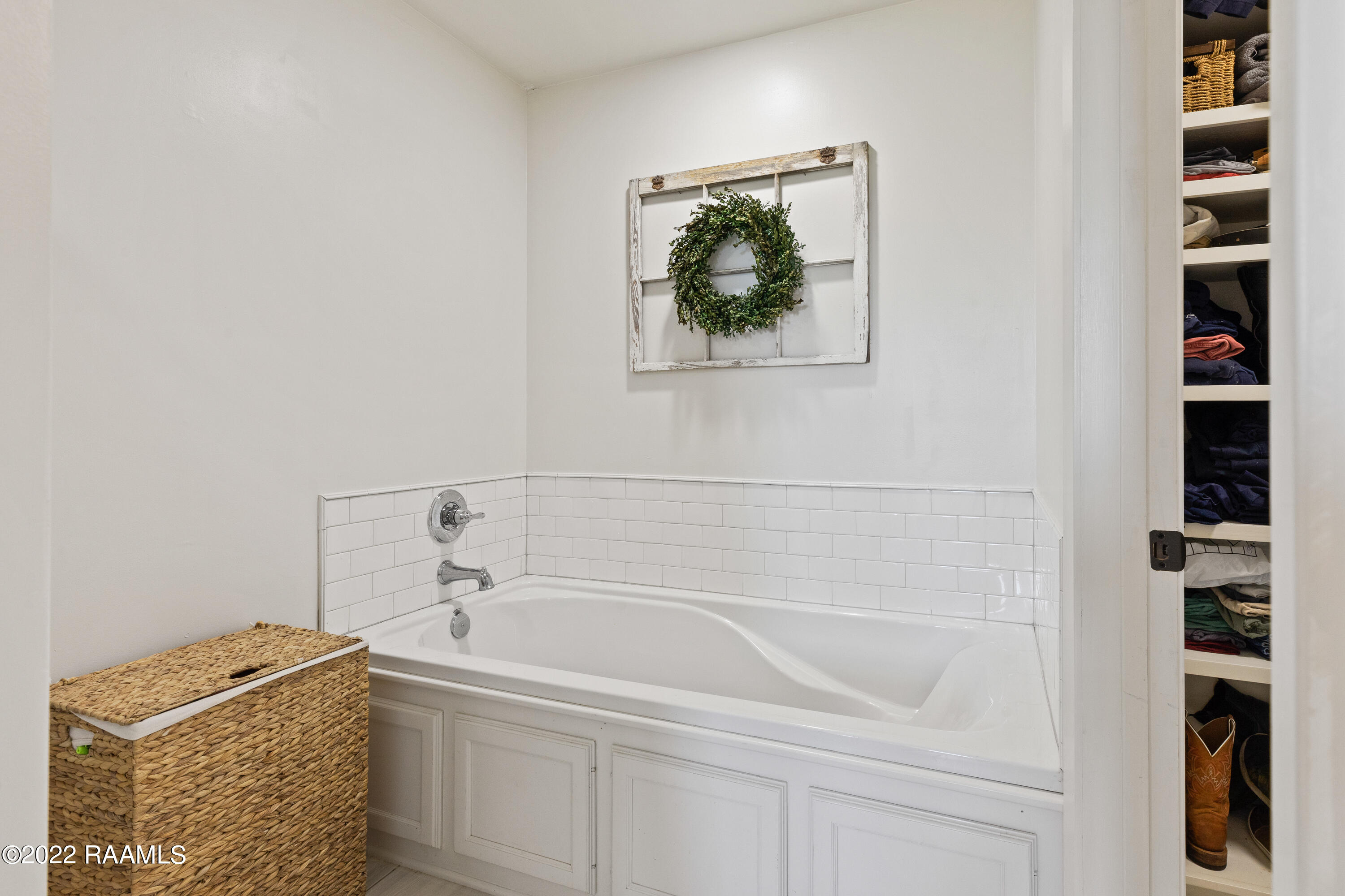 2712 South Fieldspan Road Duson, LA 70529 - Photo 13 of 31 3F0BF39D-B197-4A4B-8AB1-53B73967DDFA