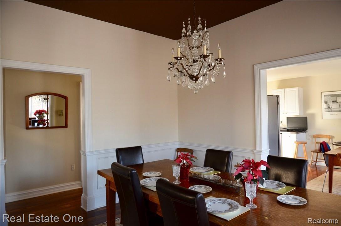 85 Ridge Field Court Oxford, MI 48371 - Photo 4 of 31 Open Dining Room.