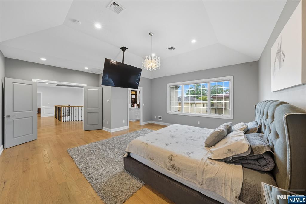 146 Stuart Street Paramus, NJ 07652 - Photo 23 of 45