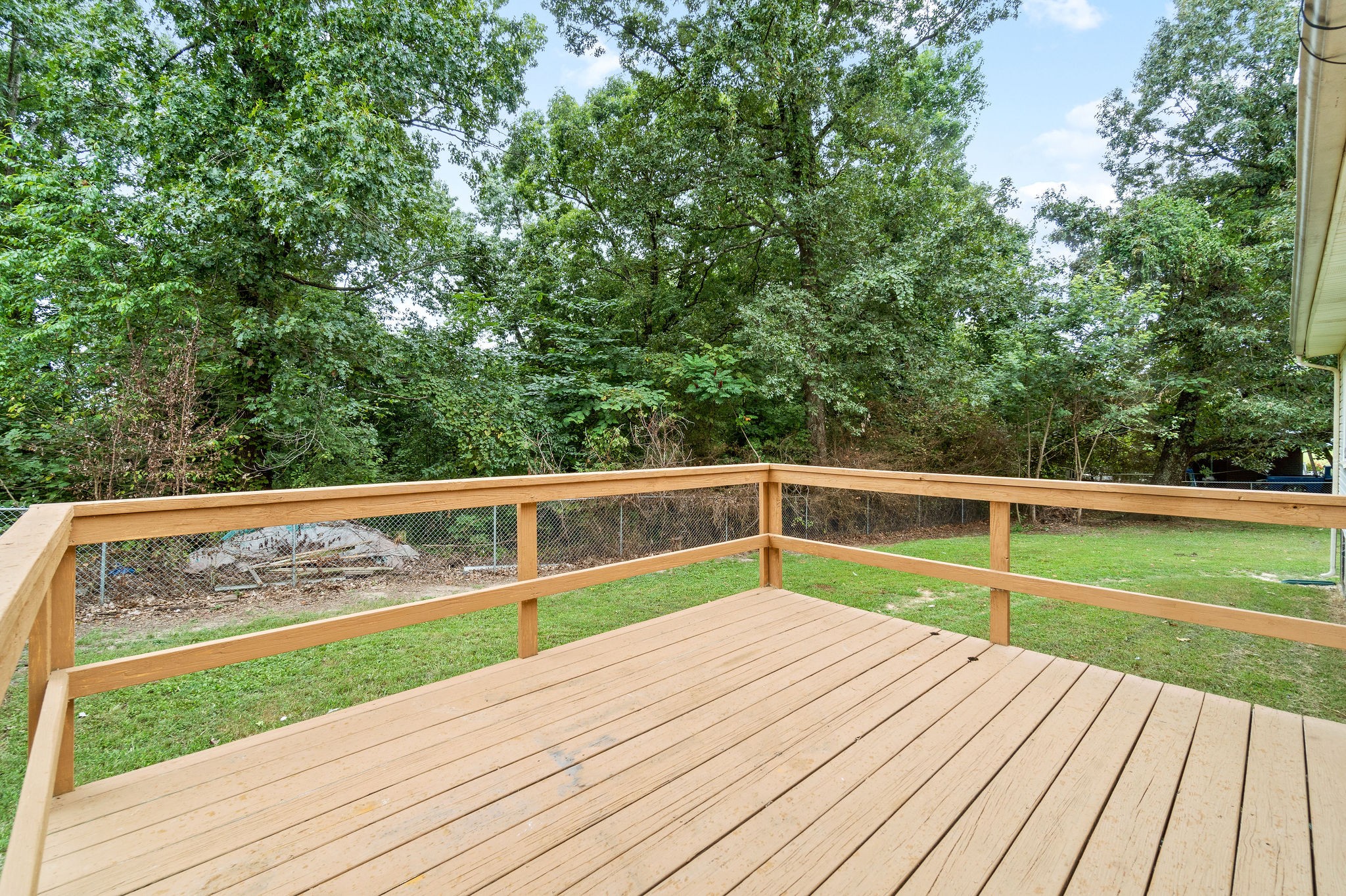660 Palmyra Road Clarksville, TN 37040 - Photo 33 of 33 a view of deck