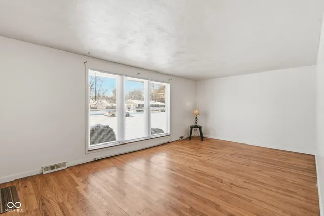 $425,000 | 10701 Broadway Street, Carmel, IN 46280