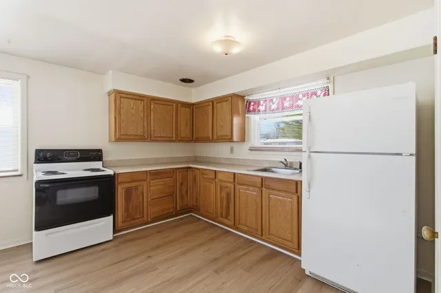 $425,000 | 10701 Broadway Street, Carmel, IN 46280