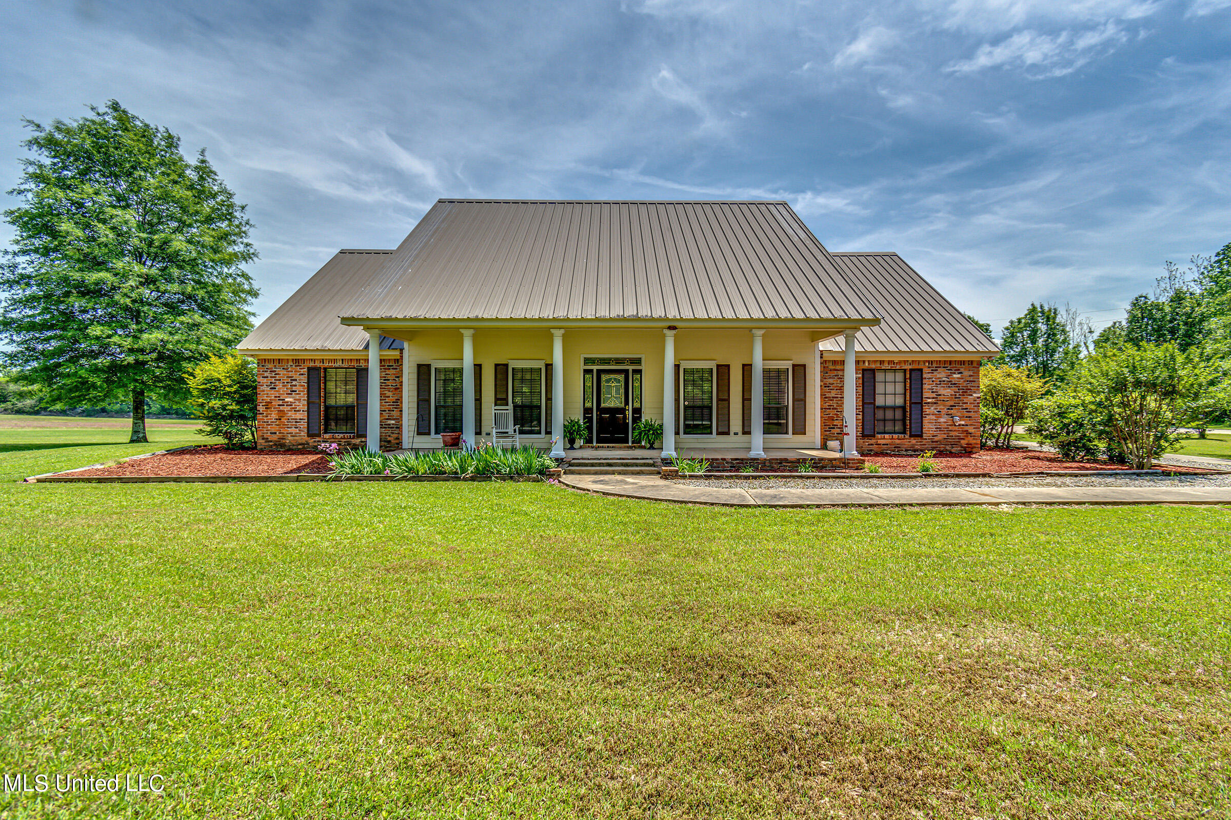148 Youngton Road Vicksburg, MS 39183 - Photo 1 of 71 148 Youngton Rd-58