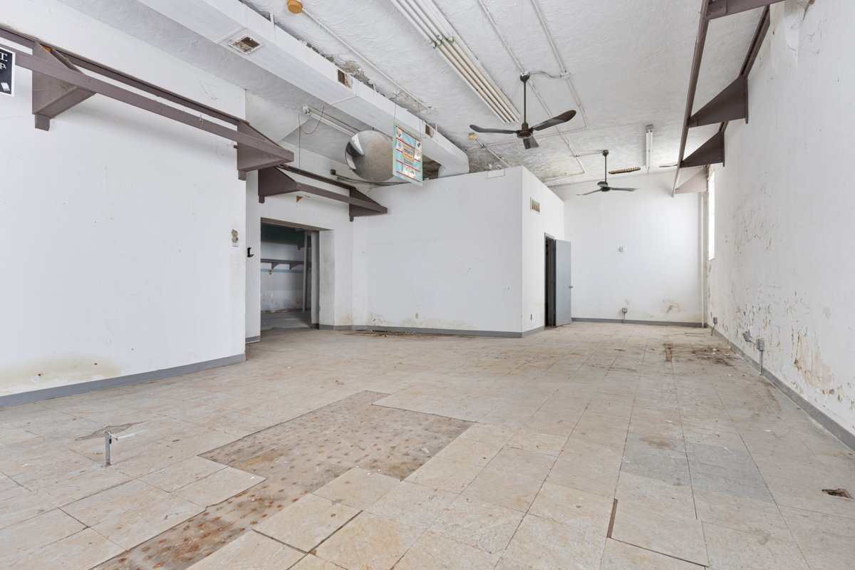 1457 West Marquette Road Chicago, IL 60636 - Photo 23 of 26 a view of small space