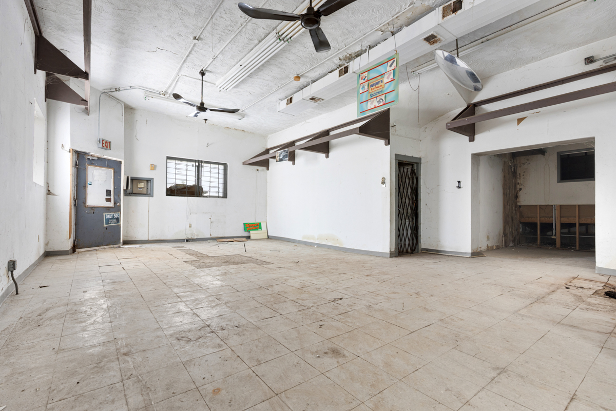 1457 West Marquette Road Chicago, IL 60636 - Photo 24 of 26 a view of a partially built entryway