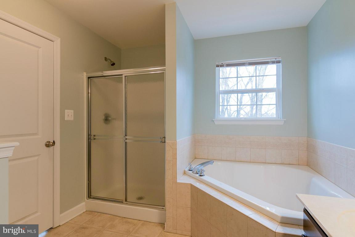 1419 Middletown Road Annapolis, MD 21409 - Photo 18 of 30 Bath (Master)