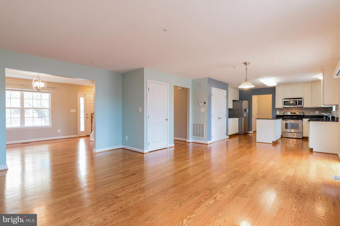 1419 Middletown Road Annapolis, MD 21409 - Photo 8 of 30 Family Room