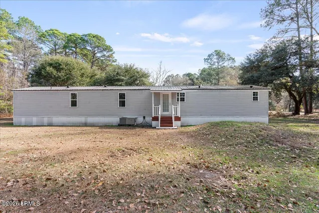 $1,500 | 159 Apple Blossom Lane, Ridgeland, SC 29936