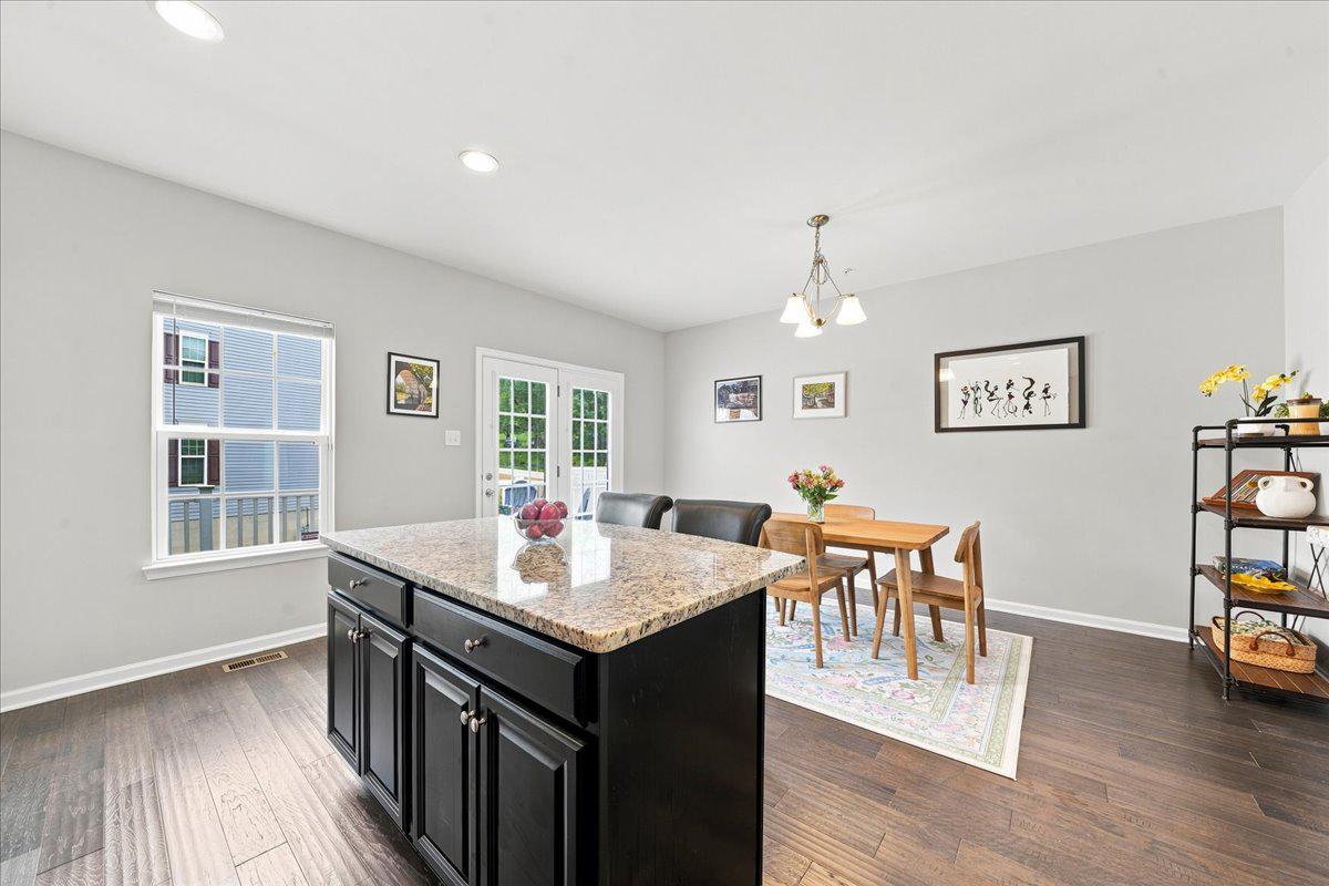225 Ashburn Road Phoenixville, PA 19460 - Photo 12 of 35 Large Island for gathering