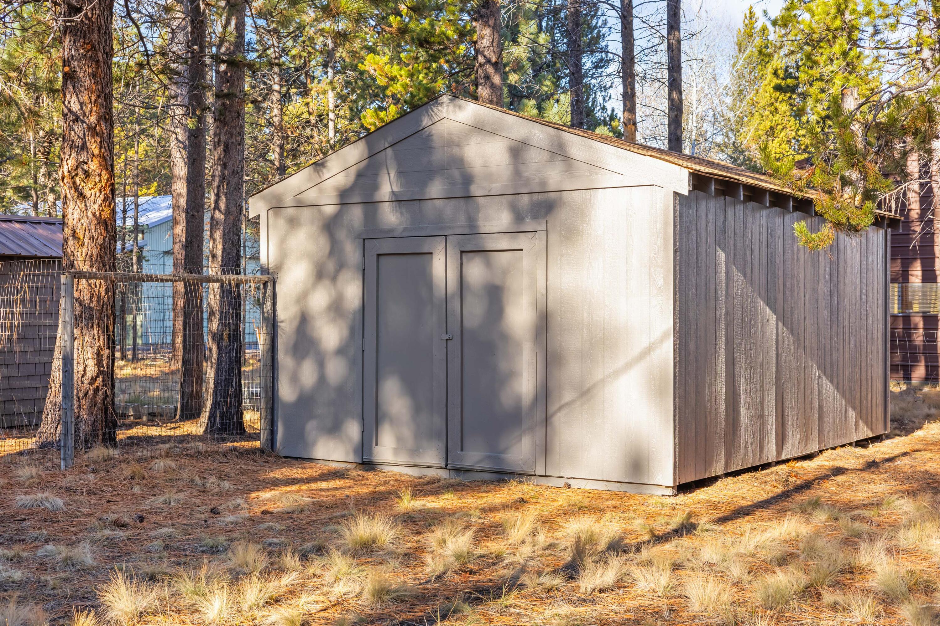 17280 Azusa Road Bend, OR 97707 - Photo 26 of 38 Extra Storage