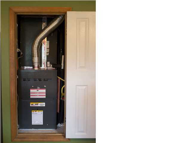 1490 Richardson Road DeFuniak Springs, FL 32433 - Photo 29 of 29 a view of a hallway with entryway