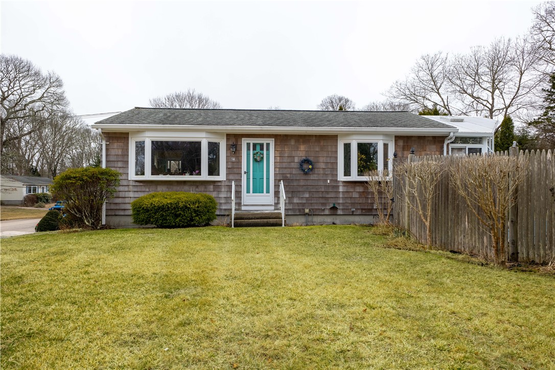 14 Memory Lane Westerly, RI 02891 - Photo 3 of 35