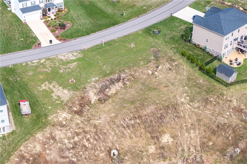 59 Ridgewood Drive McDonald, PA 15057 - Photo 6 of 12 a view of a garden from a balcony