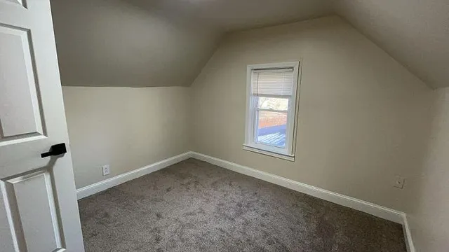 $158,000 | 25500 Yale Street, Dearborn Heights, MI 48125