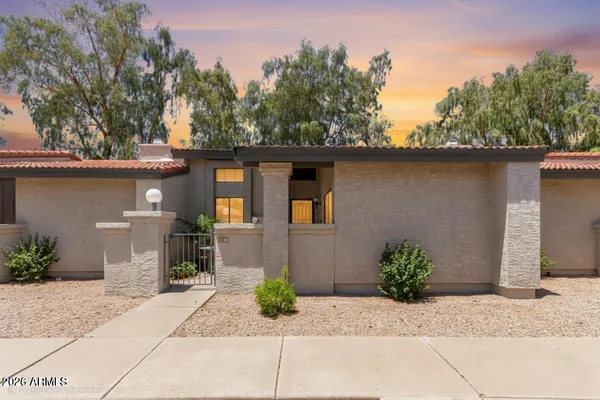 $319,999 | 1718 South Longmore, Unit 67, Mesa, AZ 85202