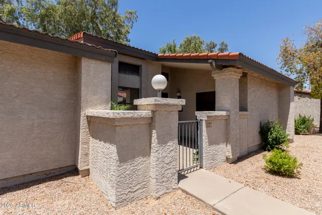 $320,000 | 1718 South Longmore, Unit 67, Mesa, AZ 85202
