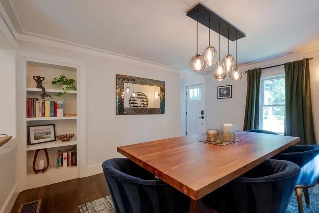 a view of entryway with wooden floor