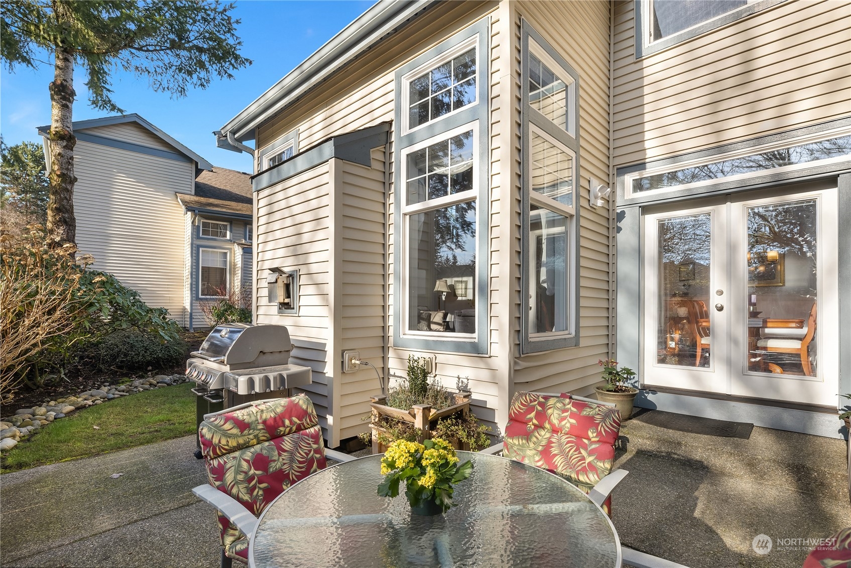 4601 Northeast 6th Court Renton, WA 98059 - Photo 34 of 40 a building outdoor space with patio furniture