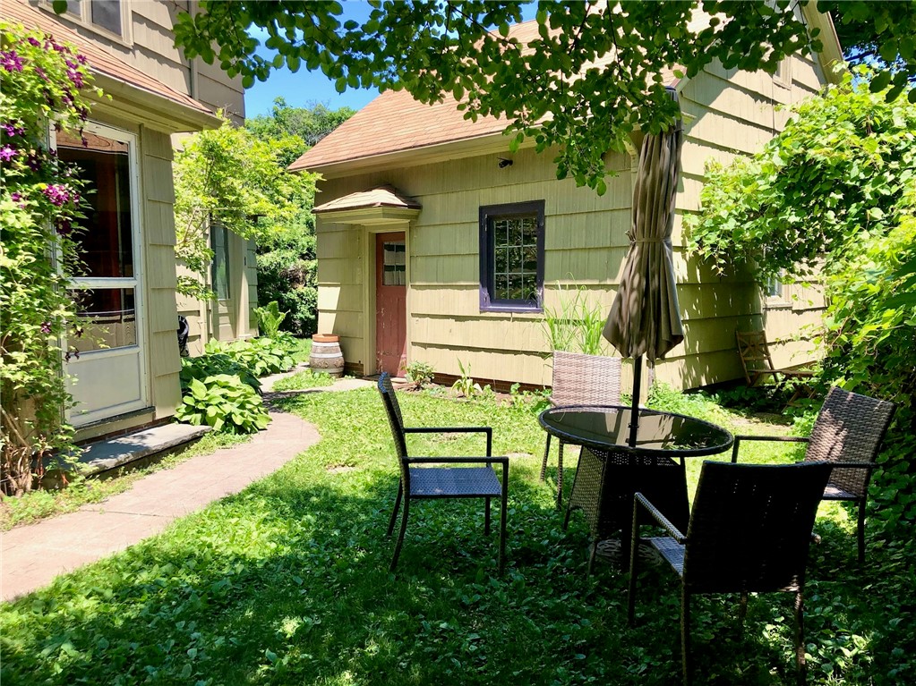 352 Canterbury Road, Unit 2 Rochester, NY 14607 - Photo 4 of 30