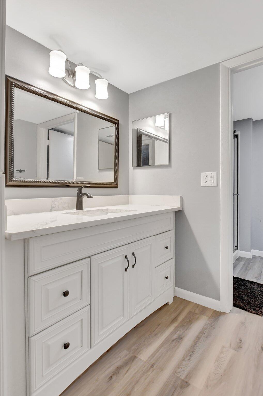 6660 Somerset Drive, Unit 102 Boca Raton, FL 33433 - Photo 11 of 32 21-web-or-mls-DSC_0286