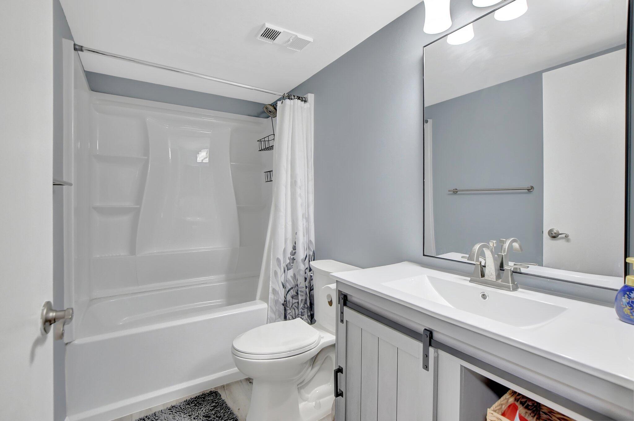 6660 Somerset Drive, Unit 102 Boca Raton, FL 33433 - Photo 16 of 32 15-web-or-mls-DSC_0256