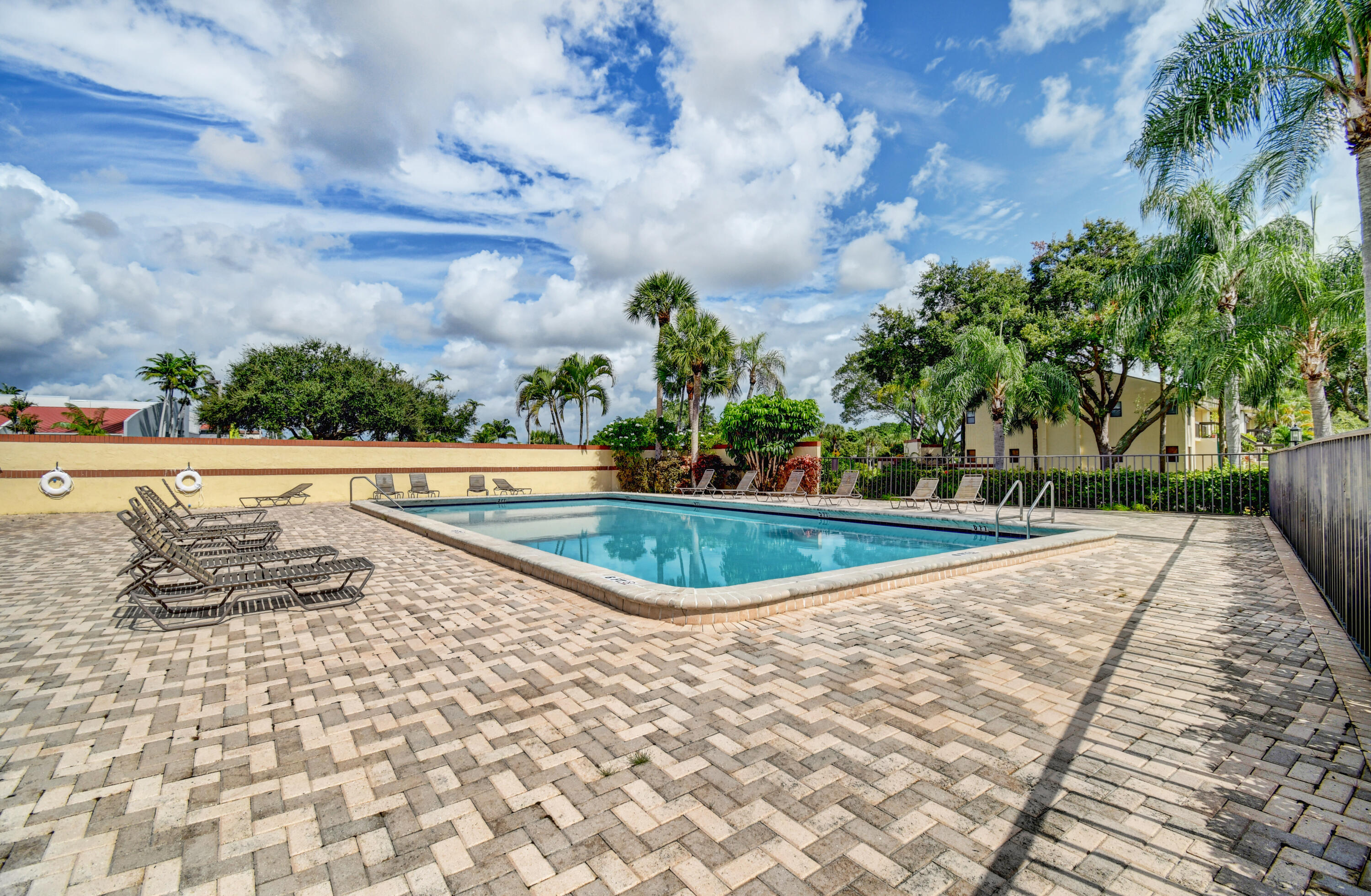 6660 Somerset Drive, Unit 102 Boca Raton, FL 33433 - Photo 29 of 32 DSC_5349_50_51_52_53