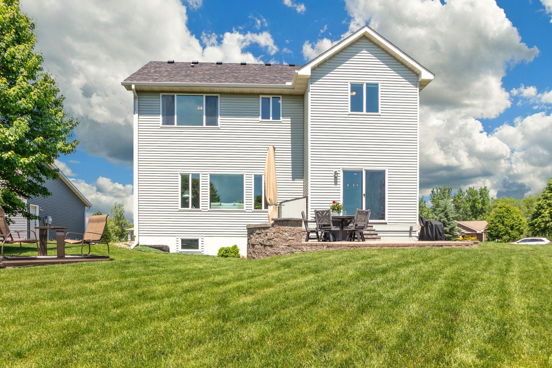 34 Windsor Wood Path Hudson, WI 54016 - Photo 5 of 29