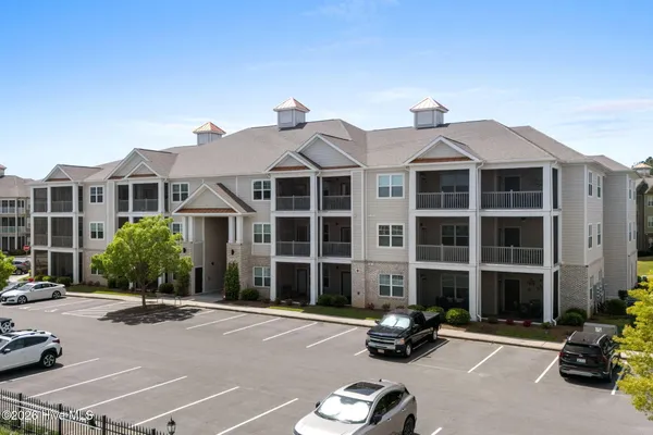 $278,500 | 395 South Crow Creek Drive, Unit 1621, Calabash, NC 28467
