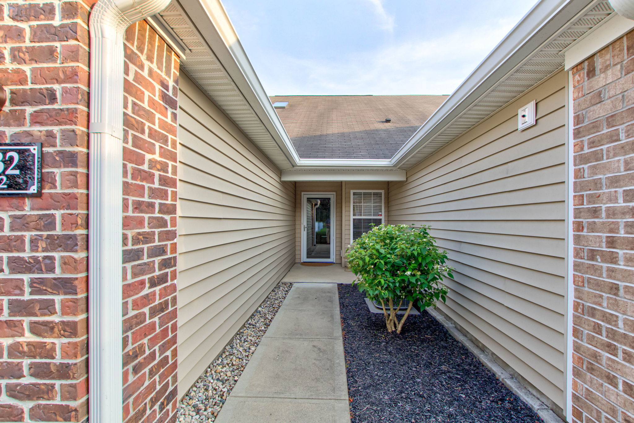 9732 Highpoint Ridge Drive, Unit 102 Fishers, IN 46037 - Photo 8 of 63 Gallery Image 8