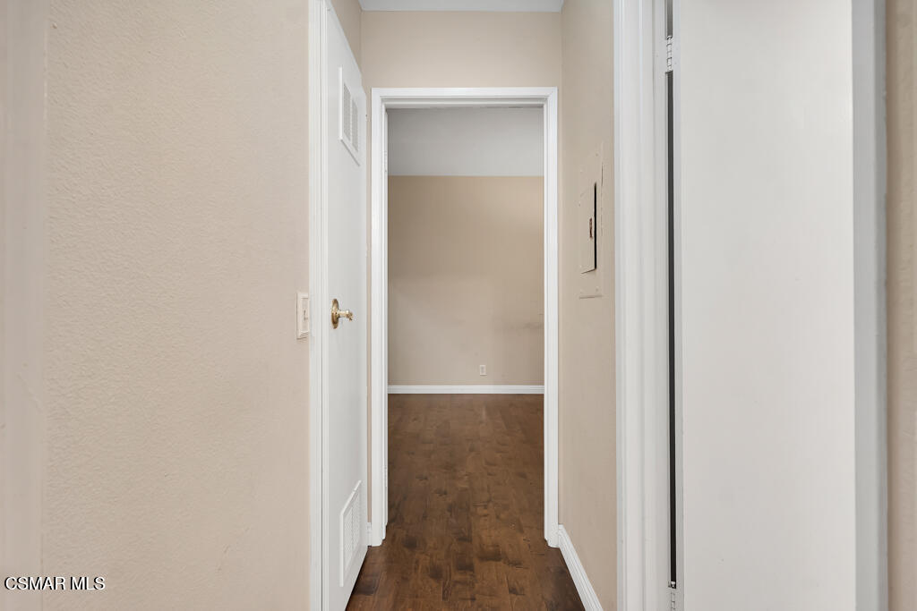 2327 Archwood Lane, Unit 124 Simi Valley, CA 93063 - Photo 18 of 37 2327 Archwood Ln 234 BEDROOM (6)