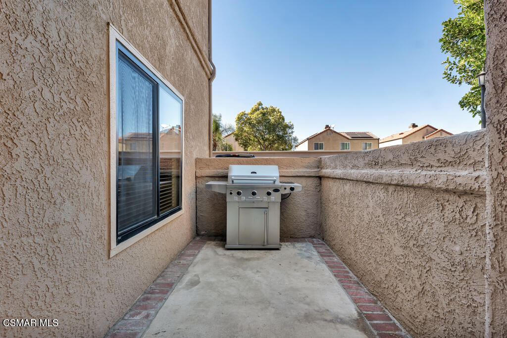 2327 Archwood Lane, Unit 124 Simi Valley, CA 93063 - Photo 28 of 37 2327 Archwood Ln 234 PATIO (3)