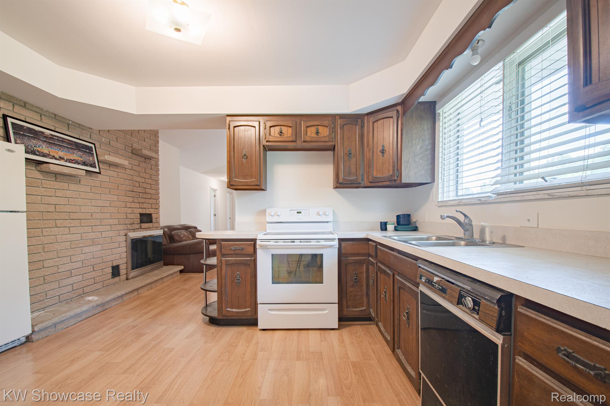 5680 Eagle Road White Lake, MI 48383 - Photo 7 of 33 Gallery Image 7