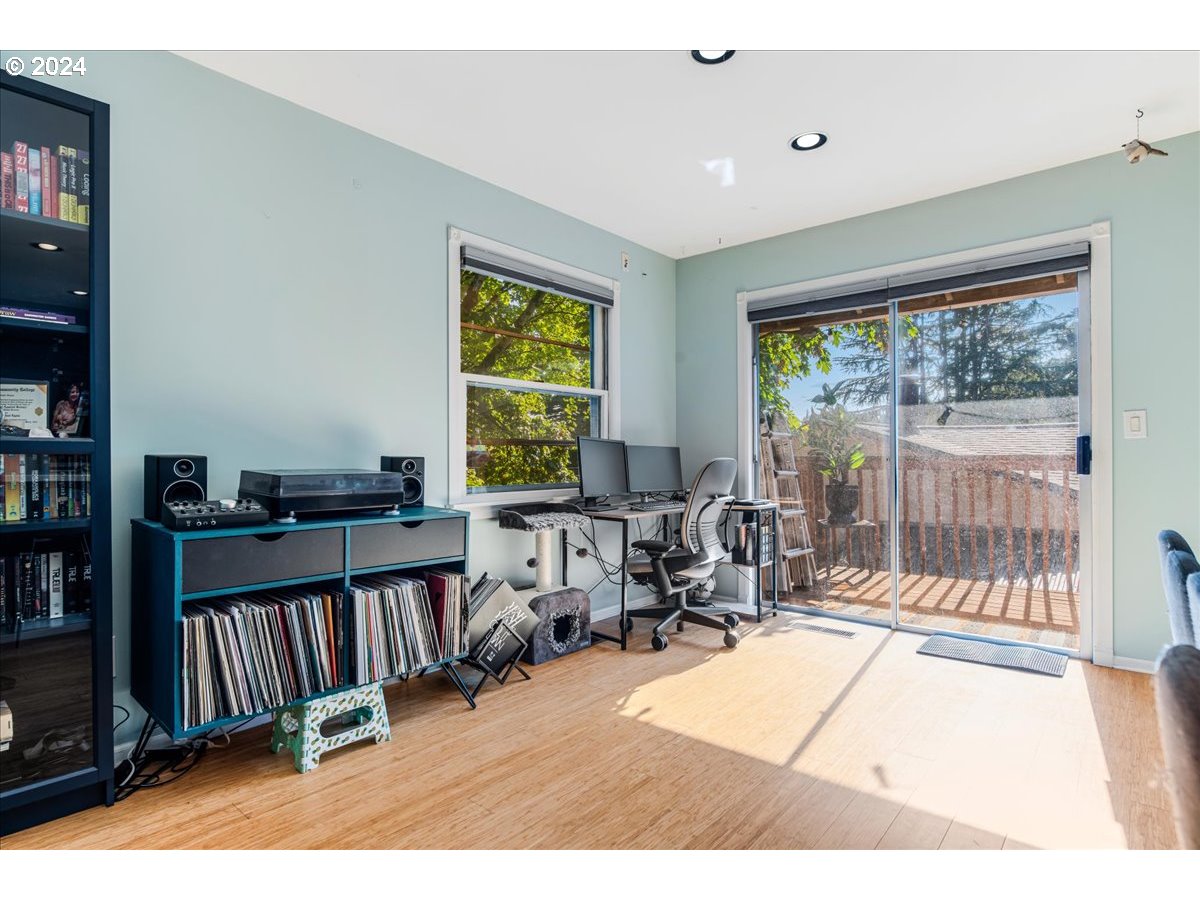 2675 Southwest Spring Garden Street Portland, OR 97219 - Photo 12 of 31 a view of a room with gym equipment