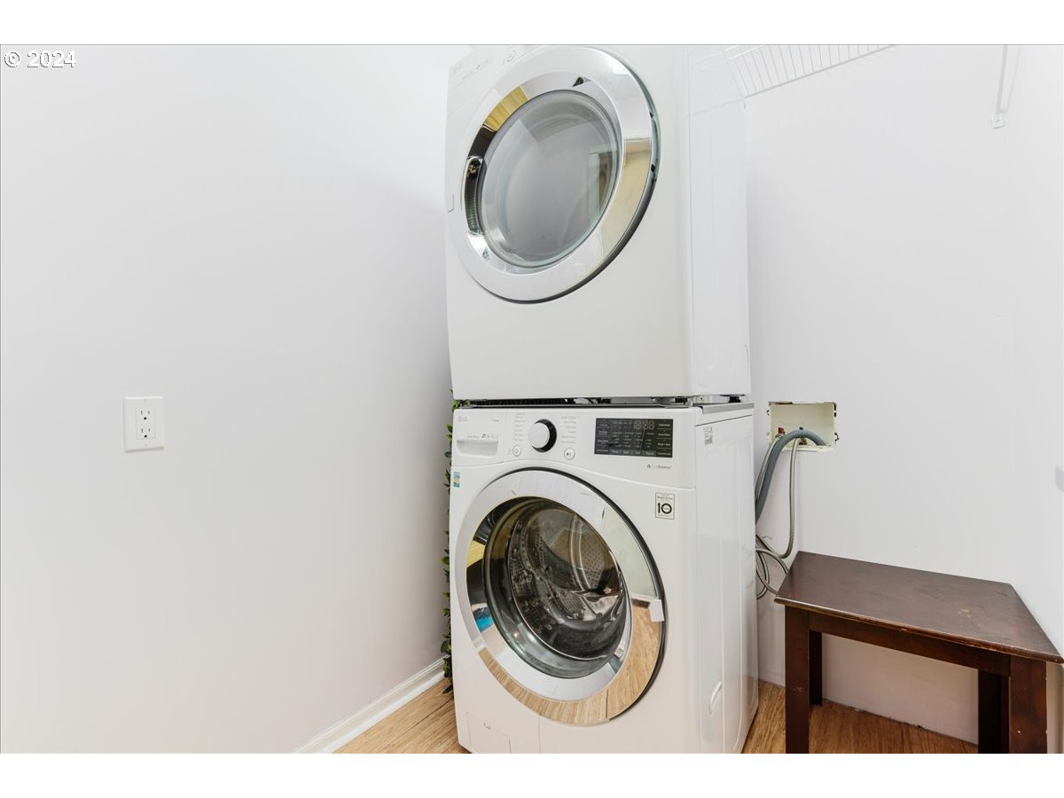 2675 Southwest Spring Garden Street Portland, OR 97219 - Photo 26 of 31 a utility room with dryer and washer