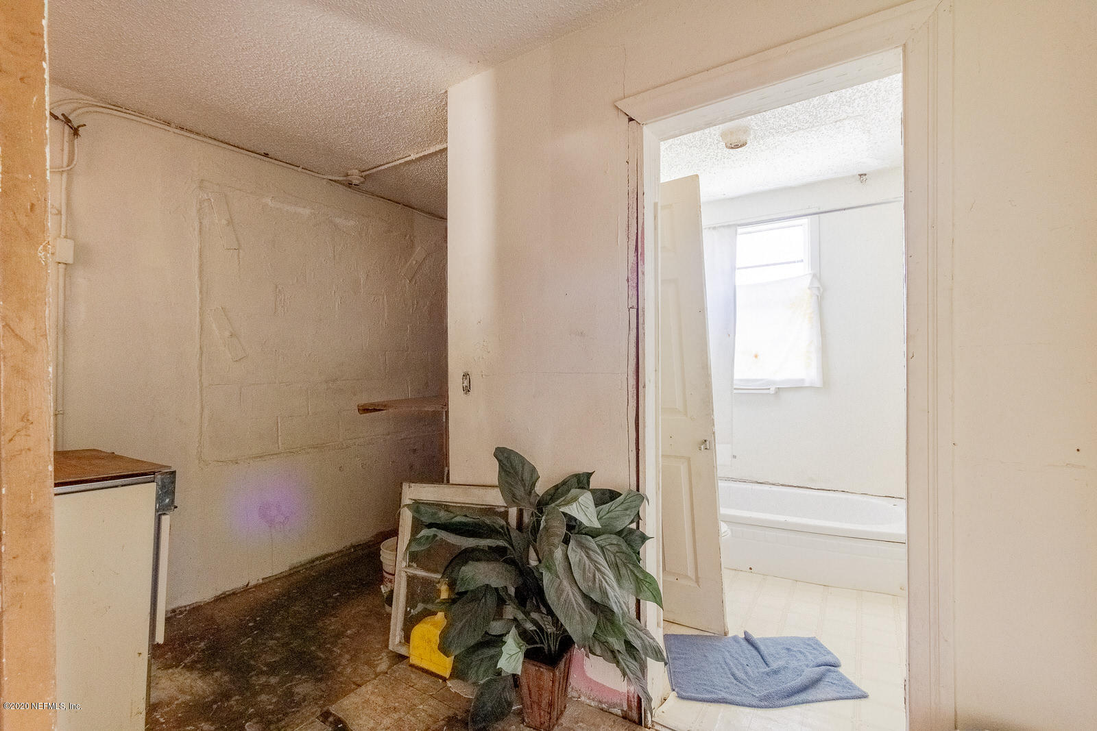 2905 Moncrief Road Jacksonville, FL 32209 - Photo 61 of 82 a view of entryway with wooden floor