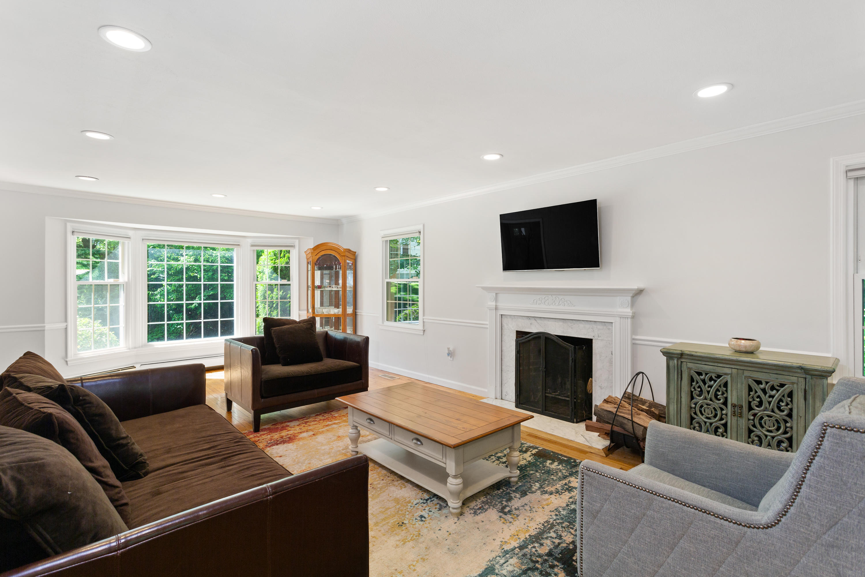 107 Tokeneke Road Darien, CT 06820 - Photo 9 of 27 107 Tokeneke Rd., Darien, CT-10
