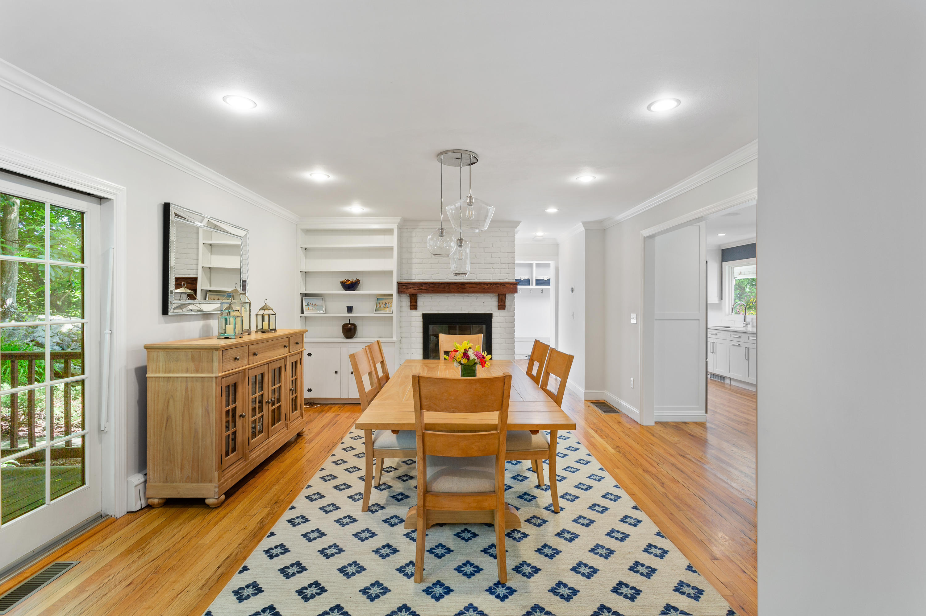 107 Tokeneke Road Darien, CT 06820 - Photo 10 of 27 107 Tokeneke Rd., Darien, CT-12
