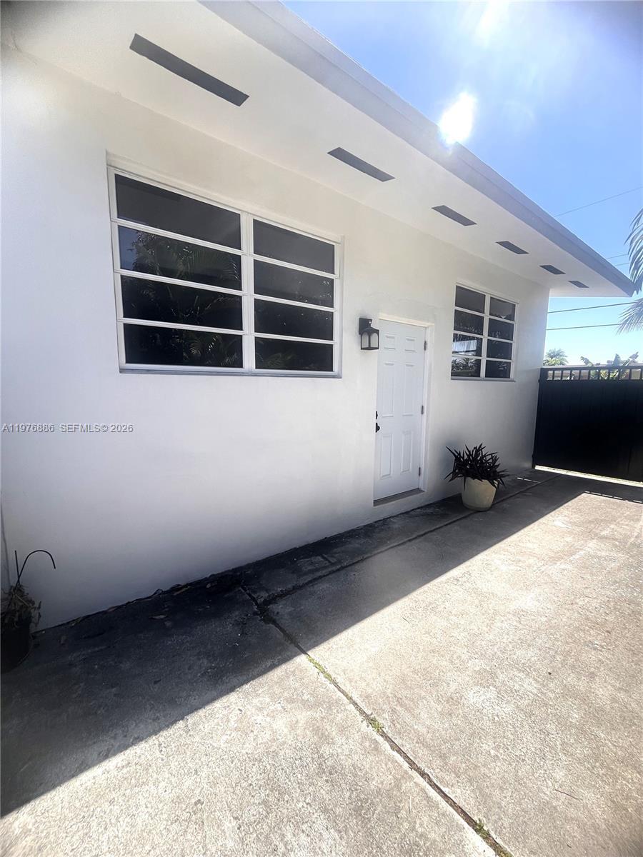 7760 Southwest 20th Street, Unit 1 Miami, FL 33155 - Photo 7 of 7 a view of an empty room