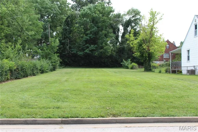 $20,000 | 10110 Lackland Road, Overland, MO 63114