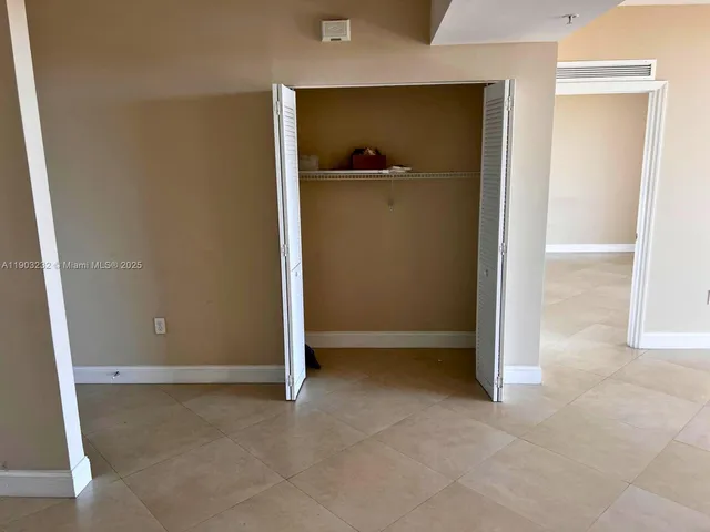 $3,200 | 2425 Southwest 27th Avenue, Unit 1004, Miami, FL 33145