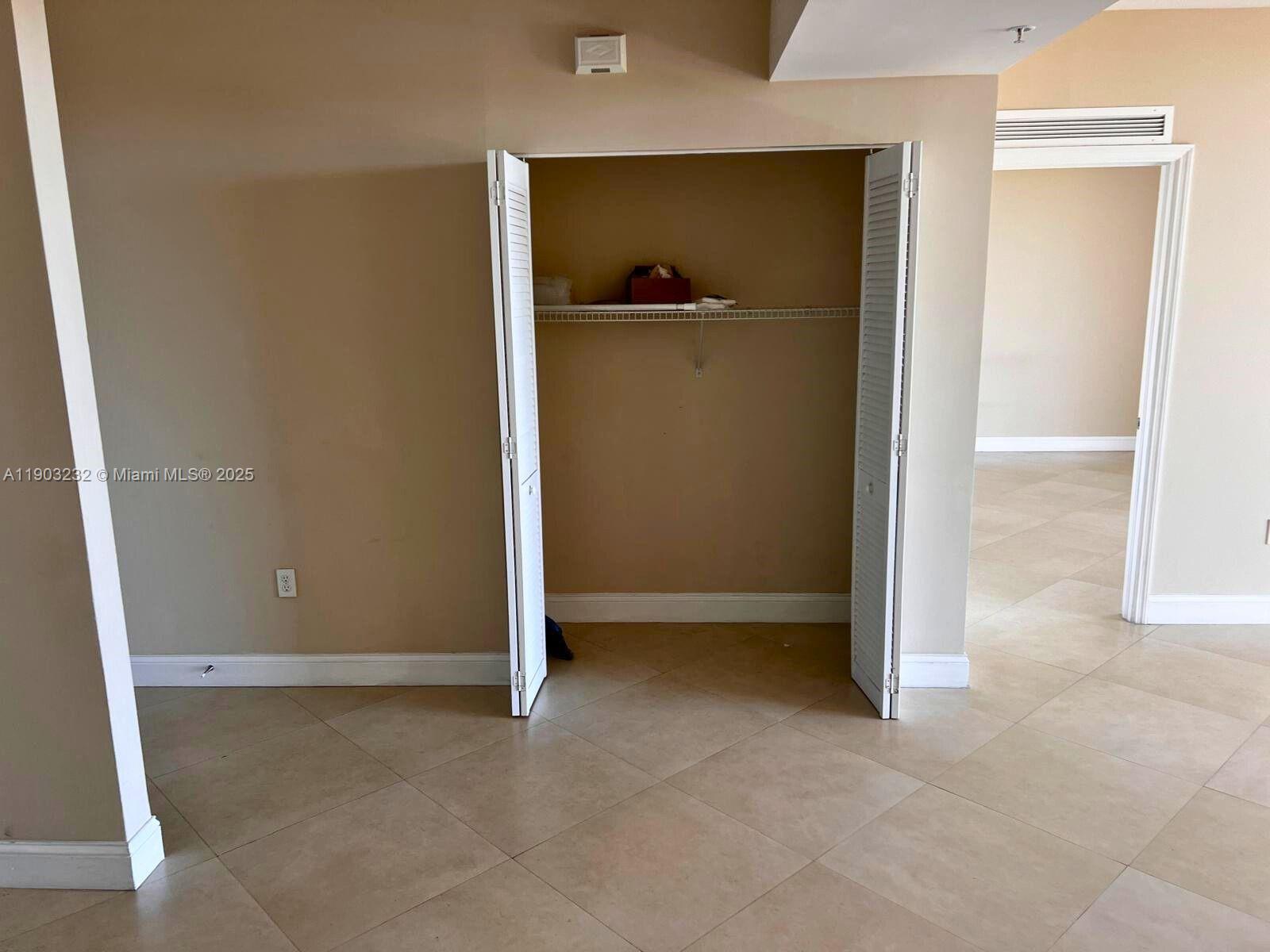2425 Southwest 27th Avenue, Unit 1004 Miami, FL 33145 - Photo 7 of 26