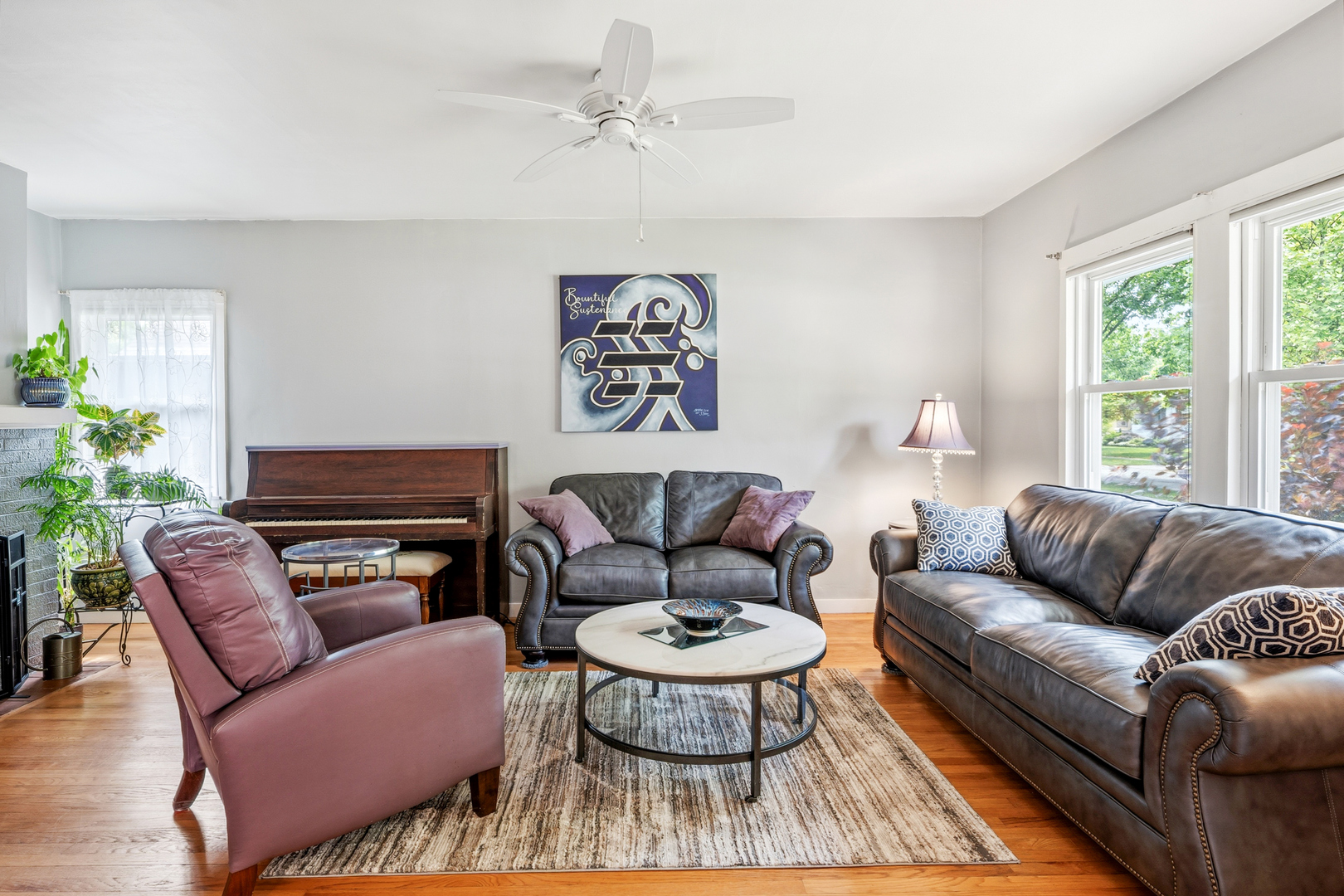 389 Addison Road Riverside, IL 60546 - Photo 4 of 29