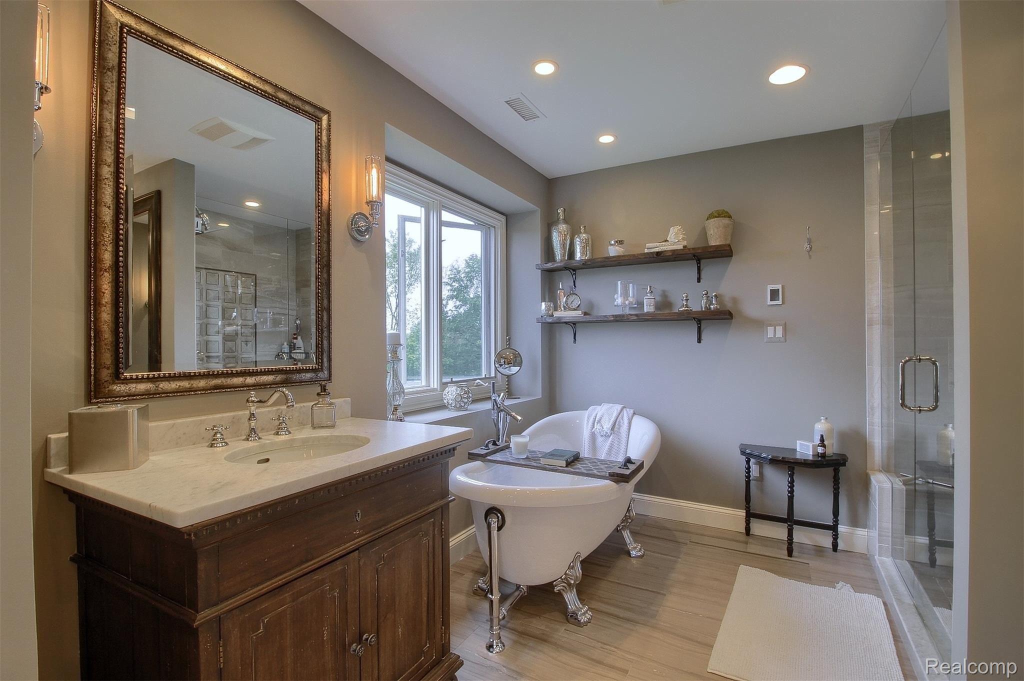 4446 Southacre Lane Rochester, MI 48306 - Photo 34 of 70 34-Master Bathroom 2nd View.jpg