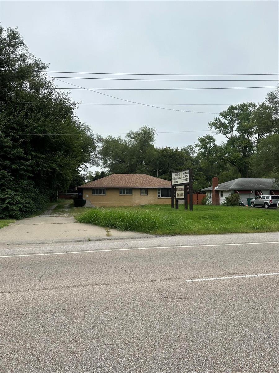 1407 Camp Jackson Road Cahokia, IL 62206 - Photo 2 of 70