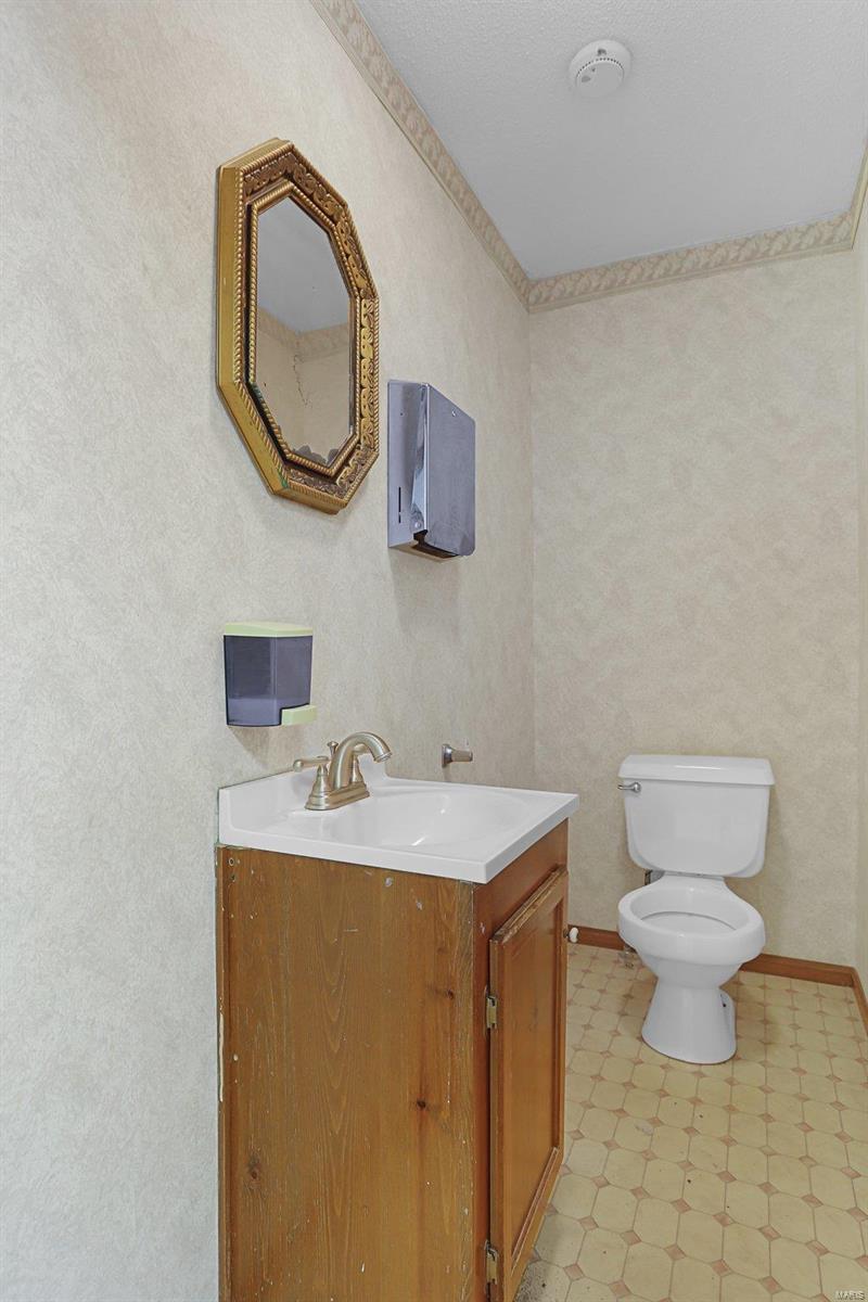 1407 Camp Jackson Road Cahokia, IL 62206 - Photo 58 of 70